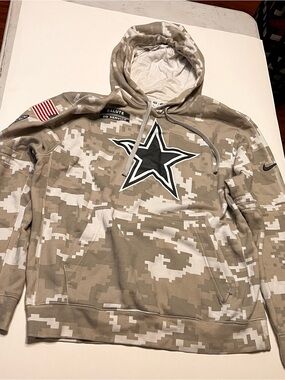 Nike Desert Camo Hoodie with Black Star Logo SIZE SMALL
